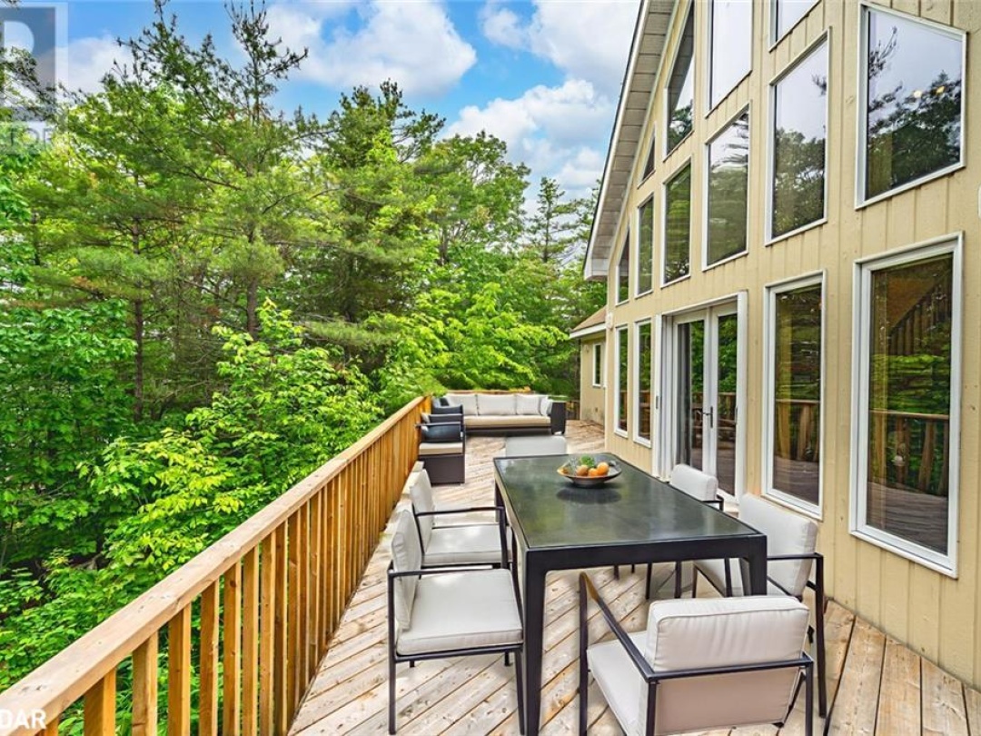 2 IS 880 GEORGIAN BAY, 