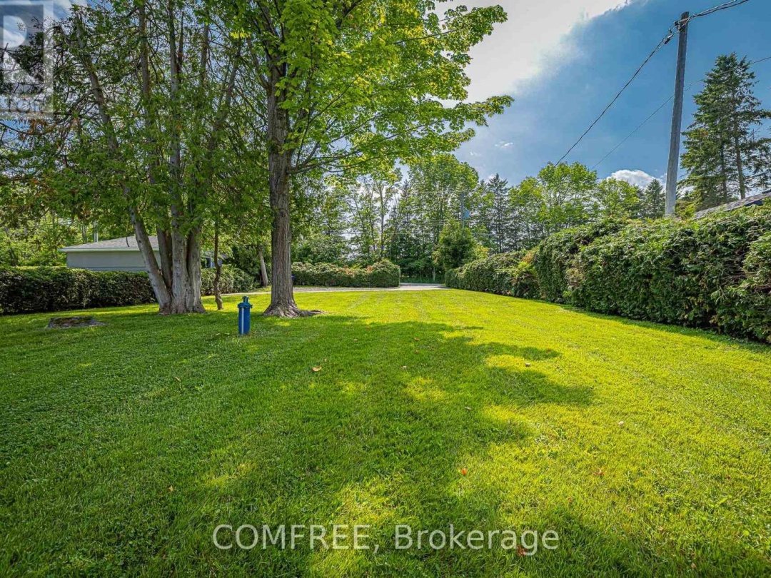 901 WOODLAND DRIVE, 