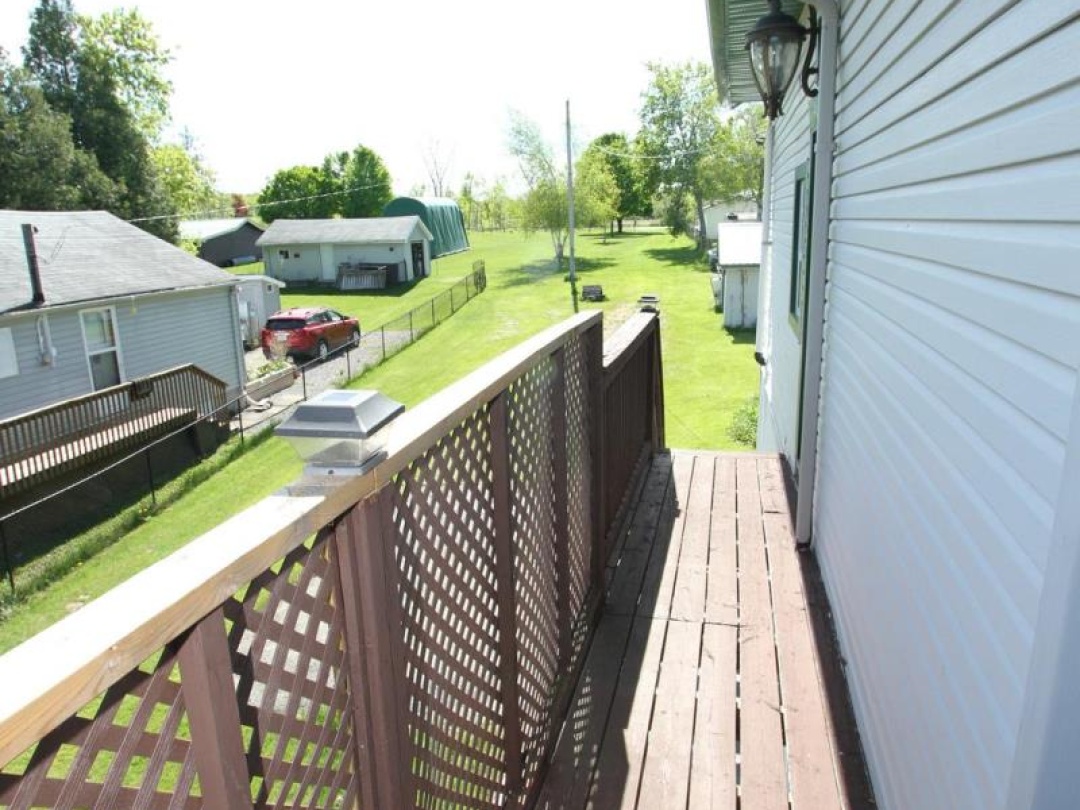 8 Saturn Lane, Mitchell Lake