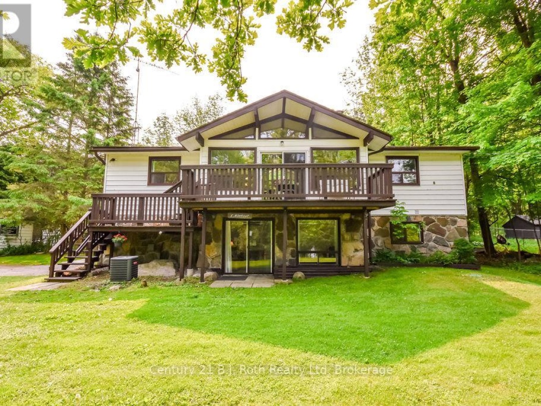 1755 Twin Oaks Crescent, Matchedash Bay