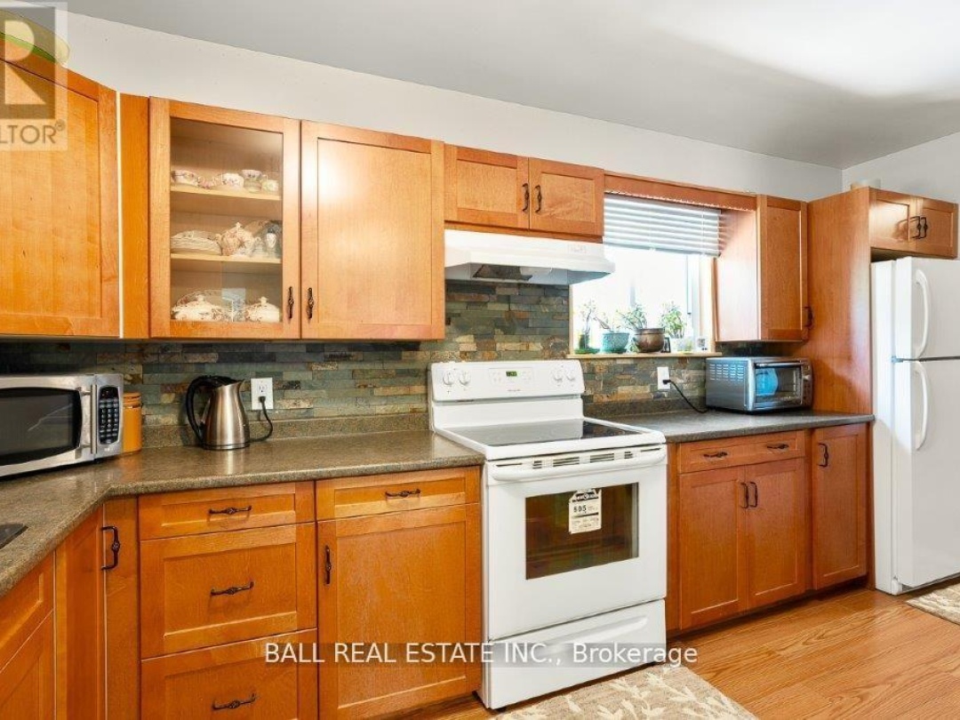 4263 LOOP ROAD, 