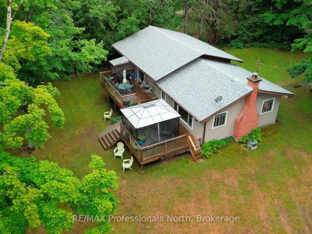 1582 HOSPITALITY LAKE ROAD, 