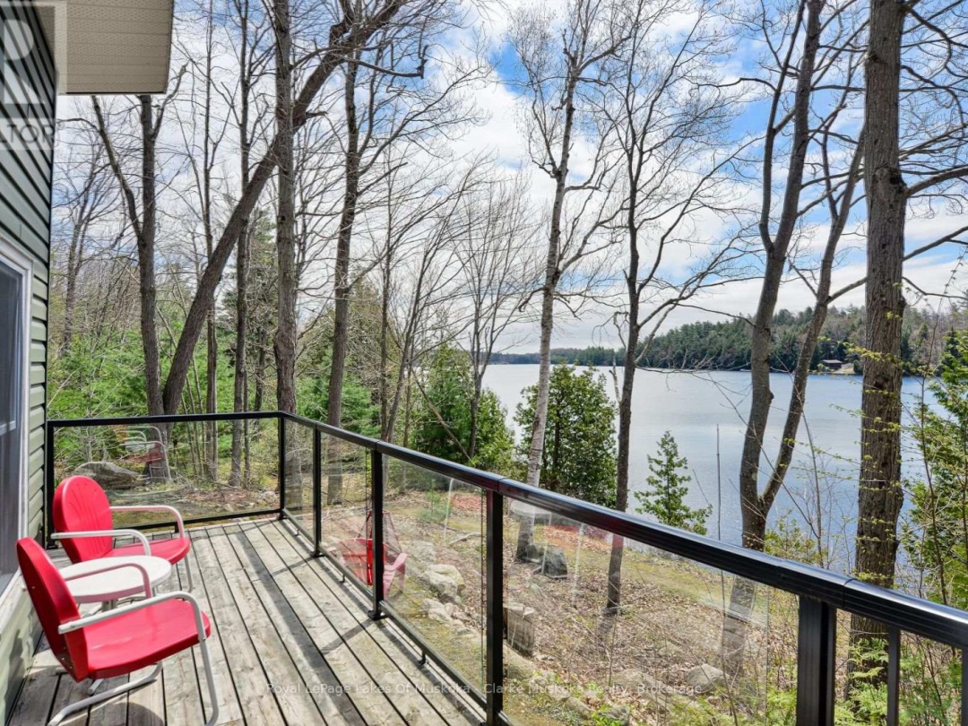 7 - 7 SILVER POINT ROAD, 