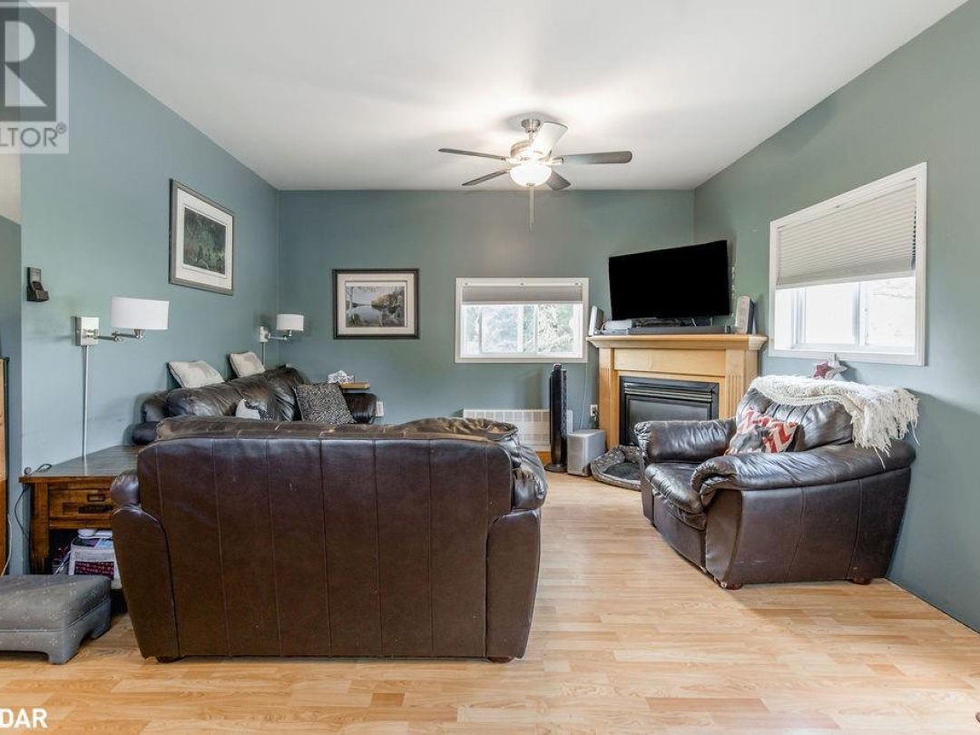 776 Monck Road 45, Head River