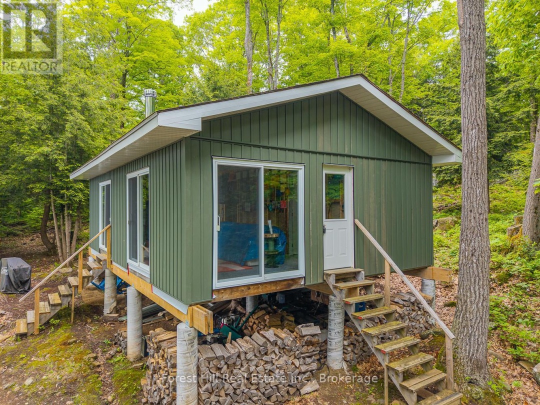 60 HAWKSVIEW LANE, 