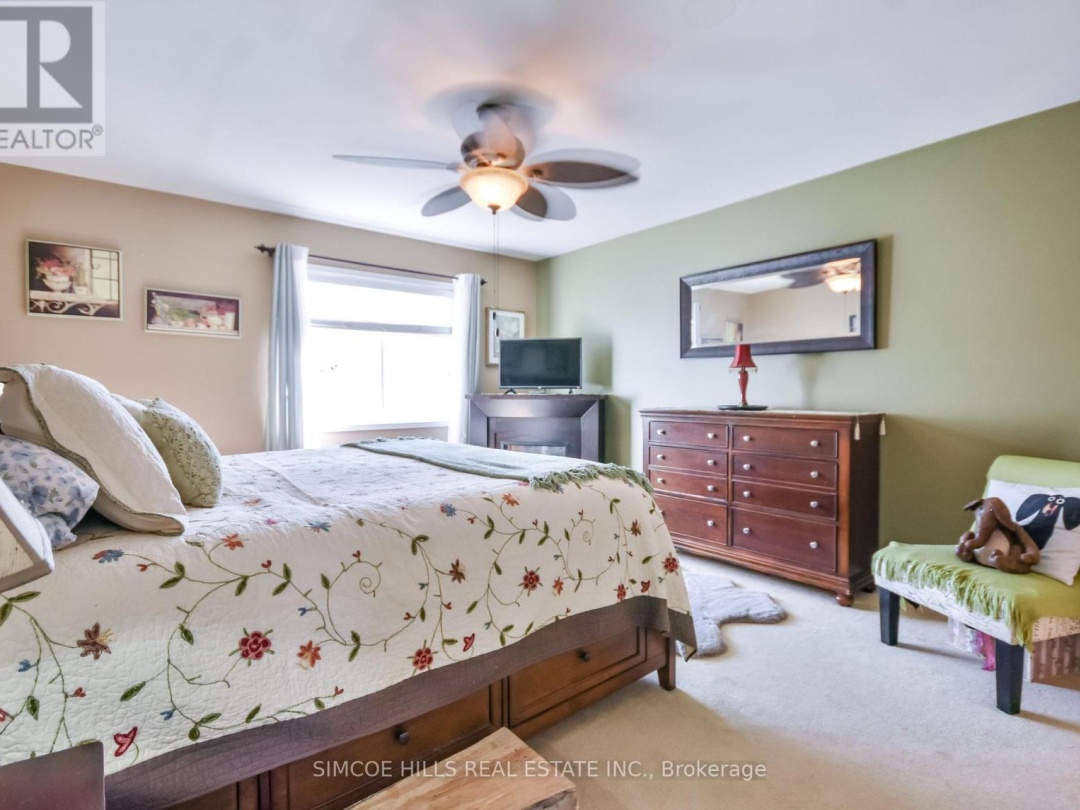 17 - 800 WEST RIDGE BOULEVARD, 