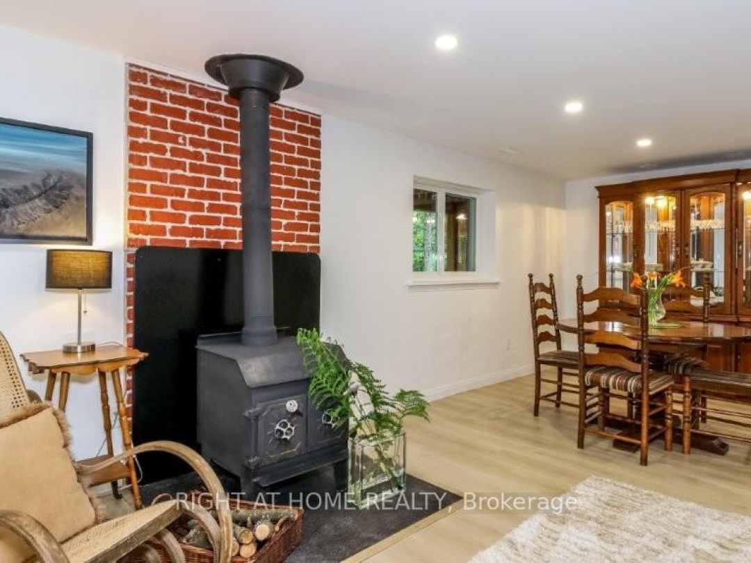 7459 ISLAND CRESCENT, 