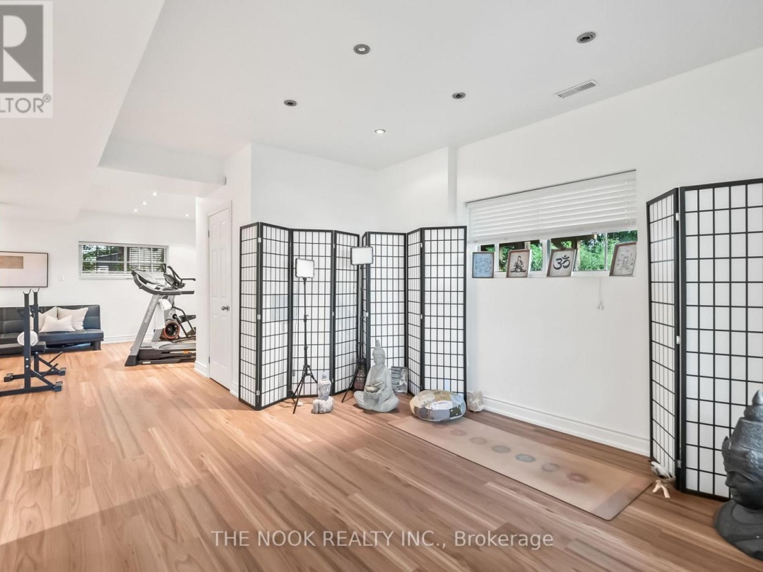 275 VALENTIA ROAD, 