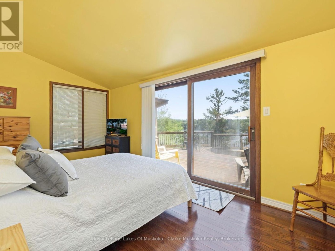 104 POINTS OF VIEW ROAD, 