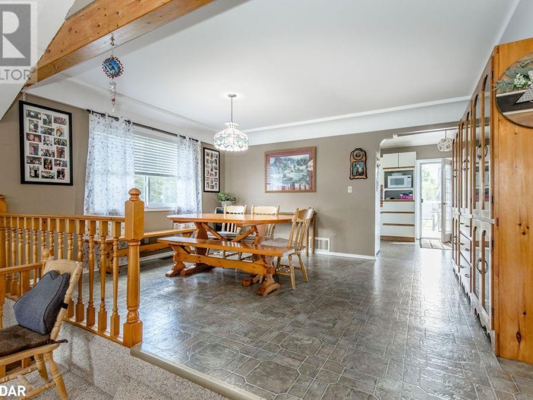 776 Monck Road 45, Head River