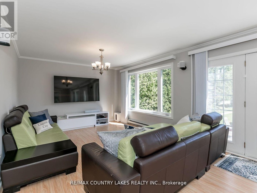 47 LAKE AVENUE, Lake Simcoe