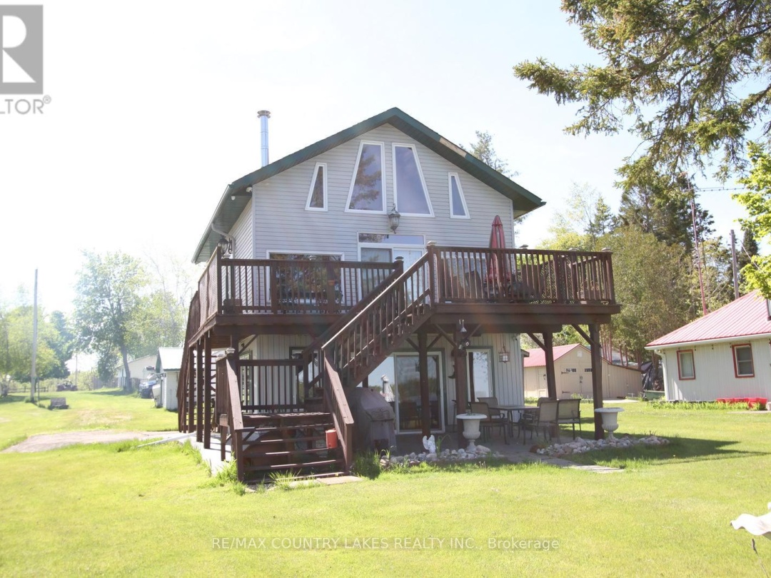 8 Saturn Lane, Mitchell Lake
