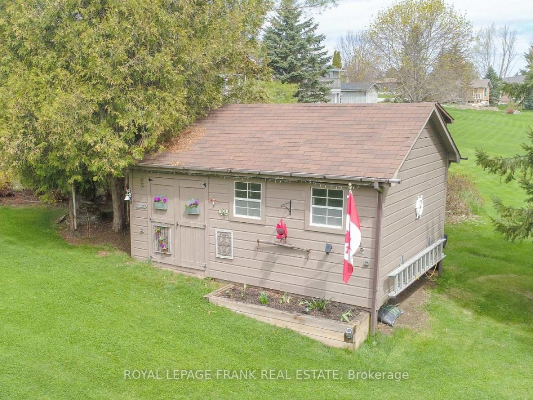 318 Forest Harbour Trail, Pigeon Lake