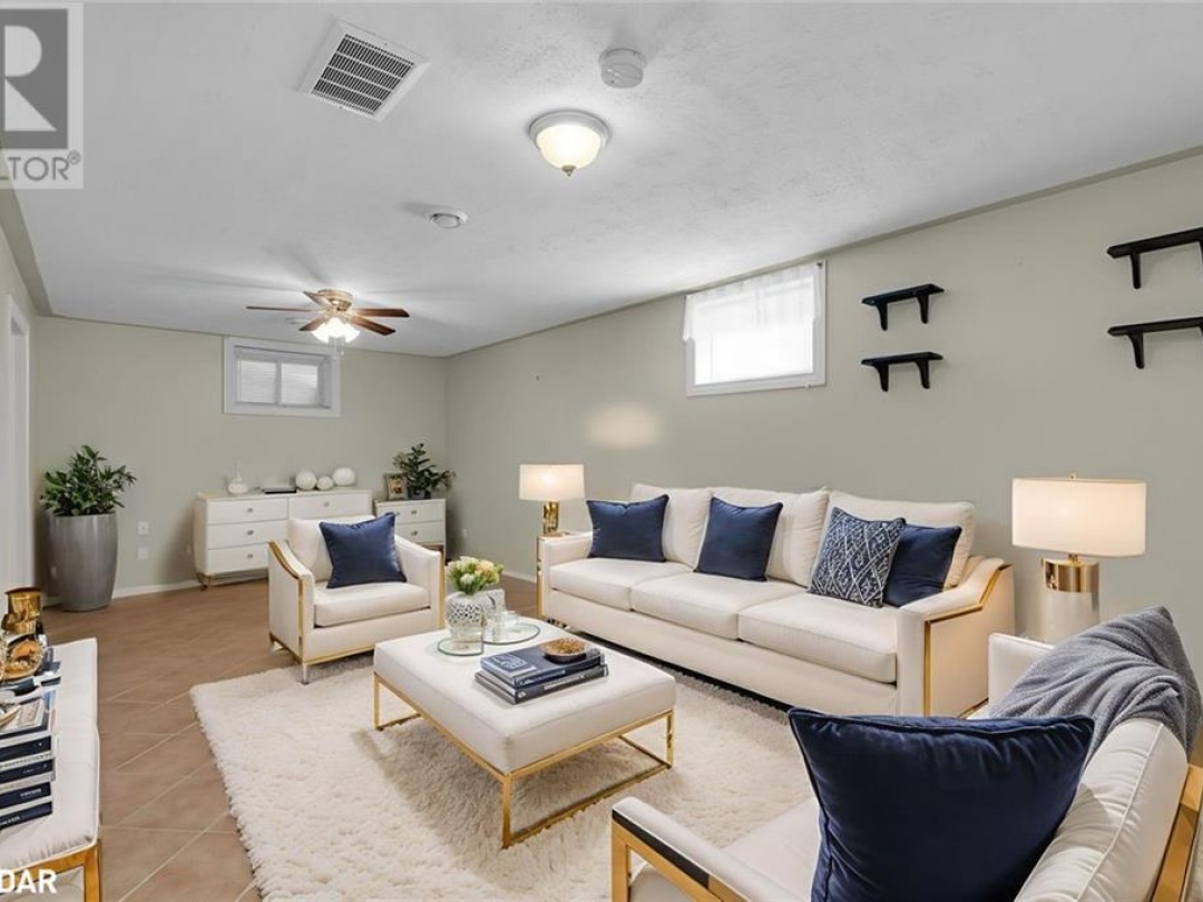 30 GEORGIAS Walk, 