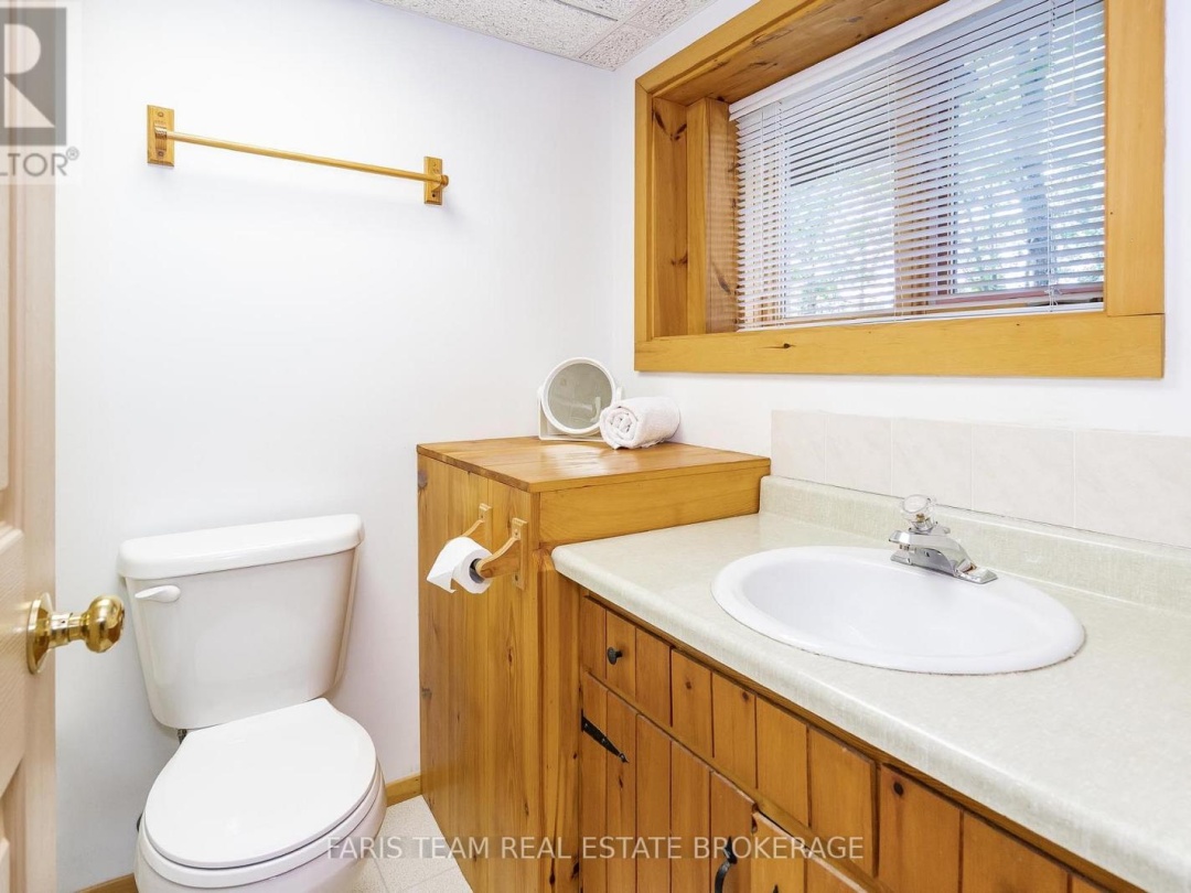 7652 SOUTH RIVER ROAD, 