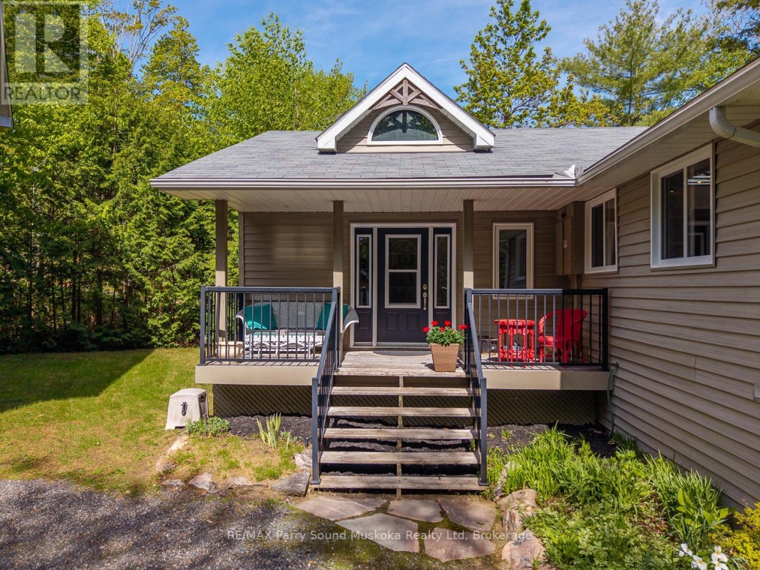 3 Maureen Drive, Little Whitefish Lake