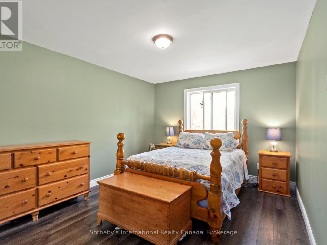 260 Forest Harbour Parkway, Tay