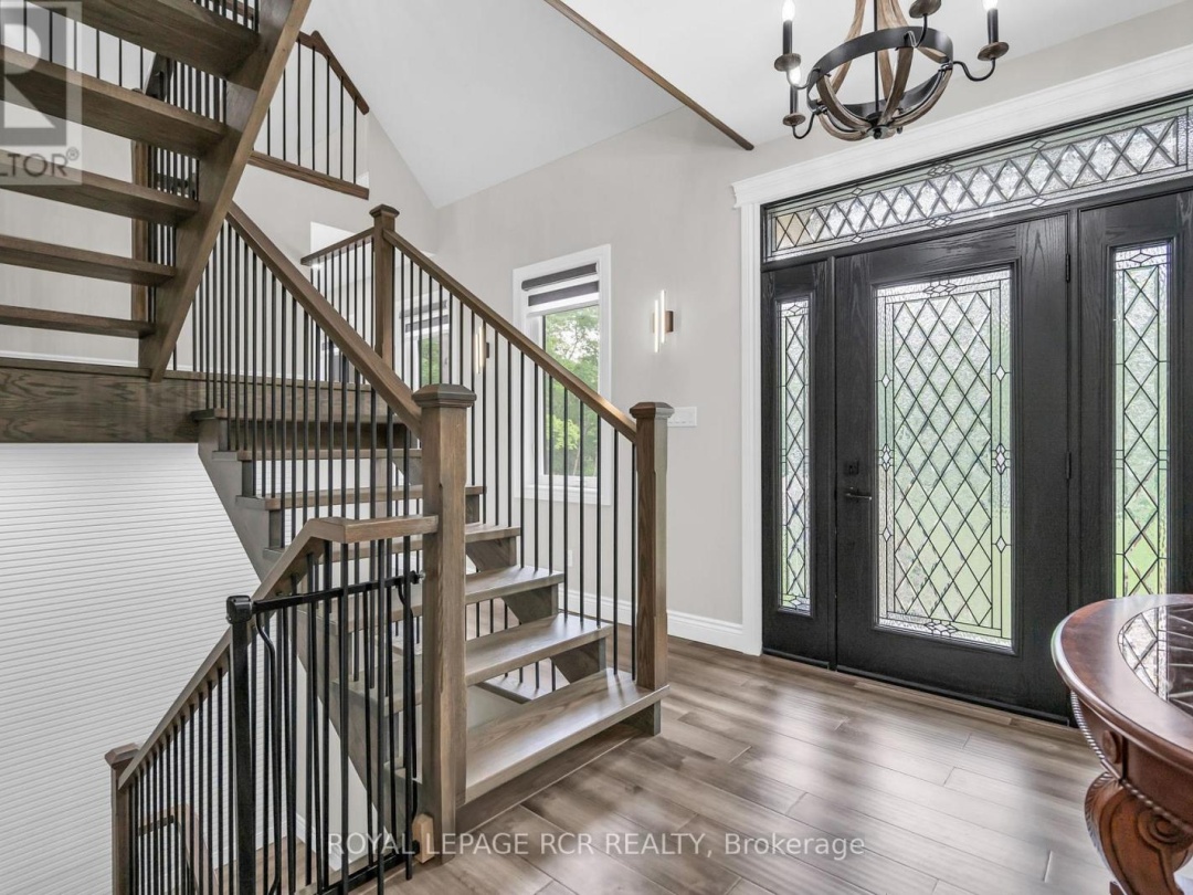 2360 HONEY HARBOUR ROAD, 