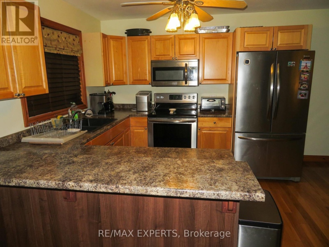 3771 HARRY'S LANE, 