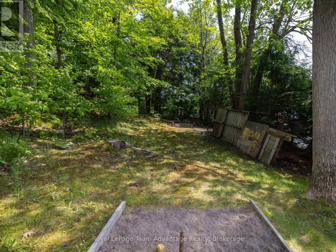 24 B717 ISABELLA ISLAND, 