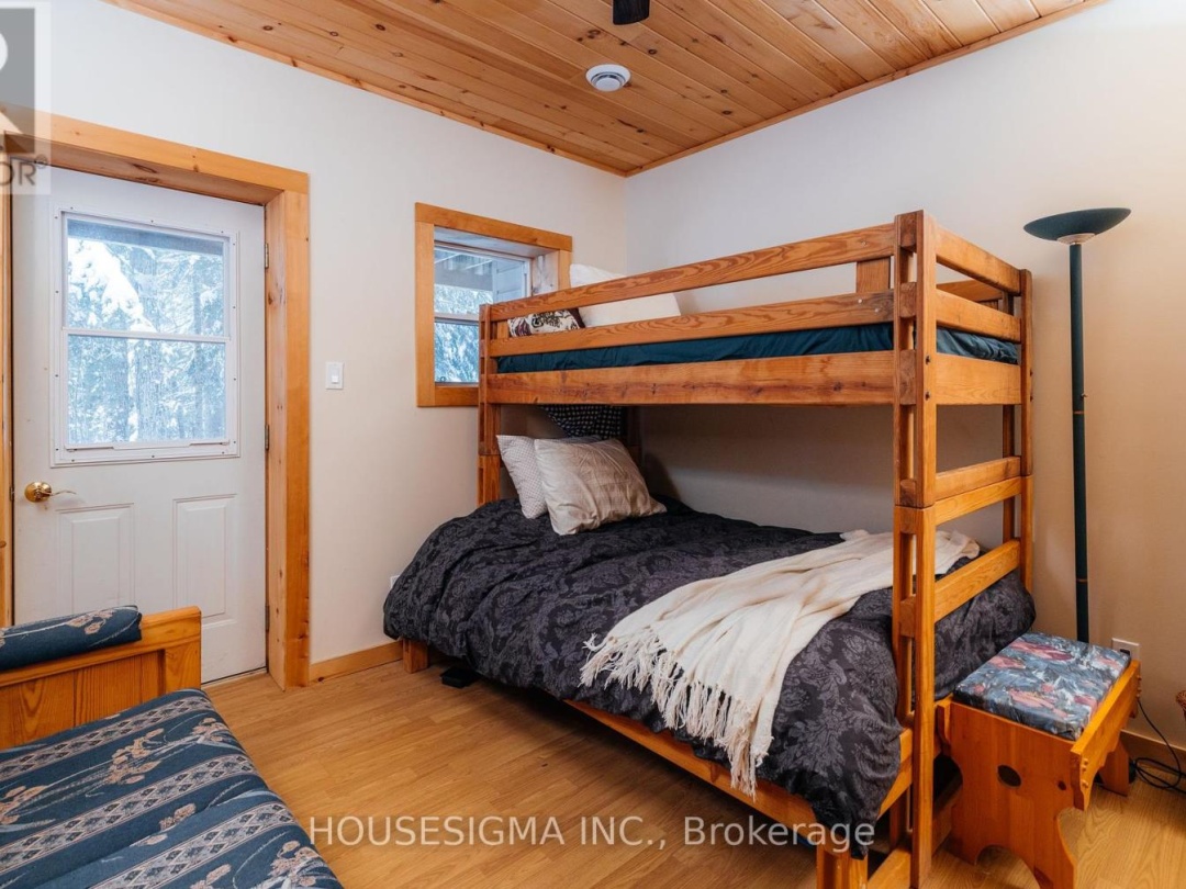 1208 Minnow Drive, Kennisis Lake