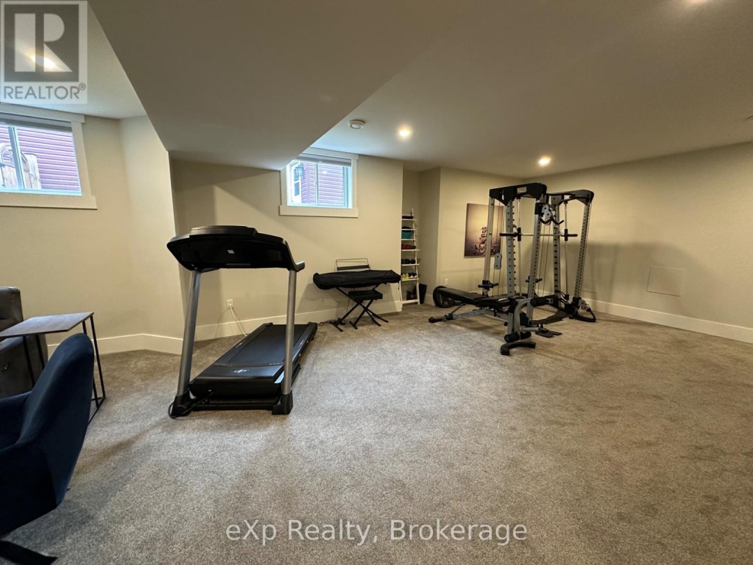 10 WOODSTREAM DRIVE, 