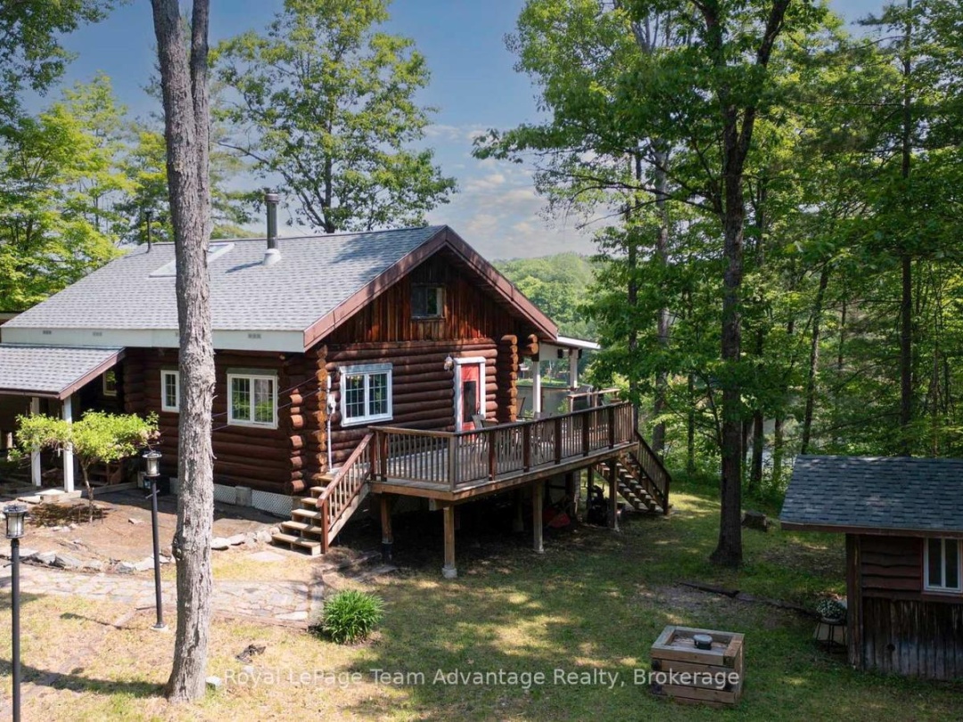 25 LIMBERT LANE N, 