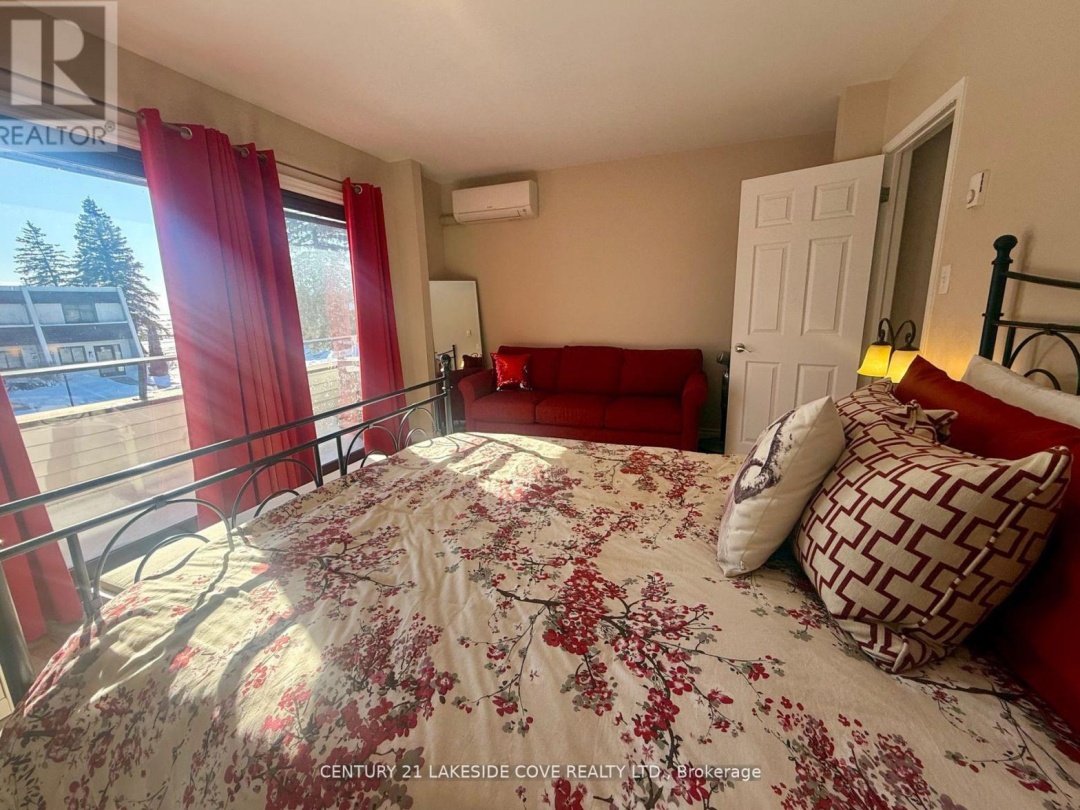 Unit 27 1 Paradise Boulevard S, Lake Simcoe