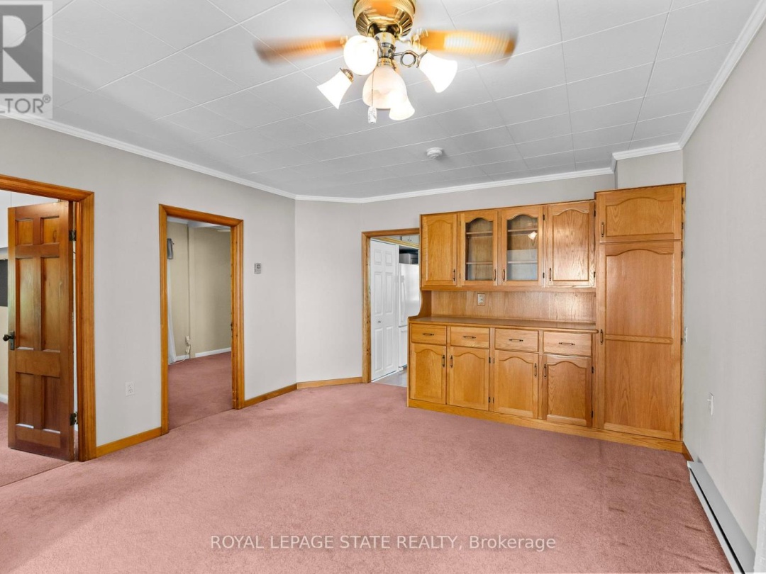 2703 LAKESIDE DRIVE, 