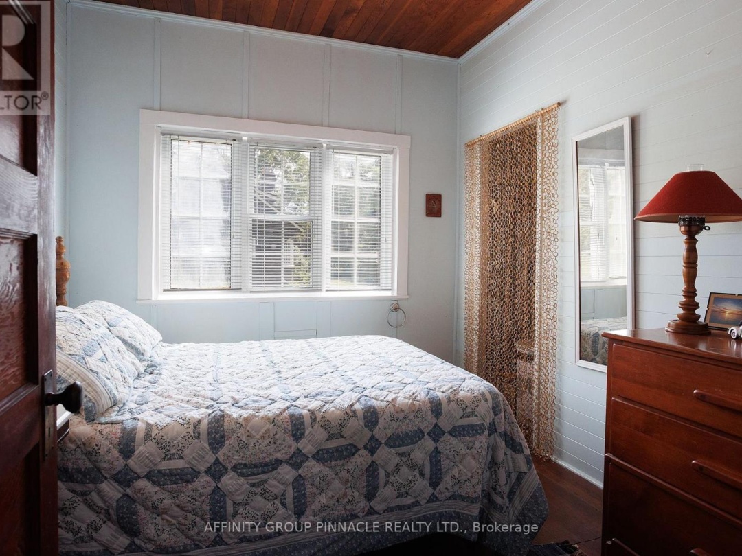 B35 LAKESHORE ROAD, 