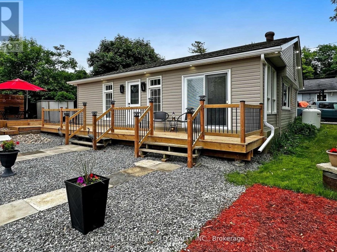 16 Third Street, Sturgeon Lake