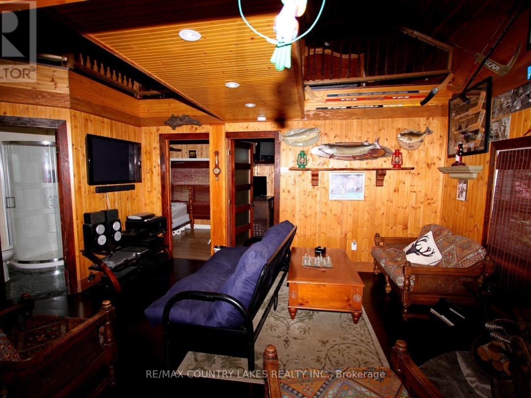8 Saturn Lane, Mitchell Lake