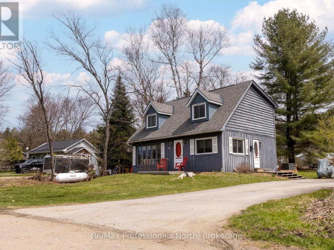 80 Invergordon Avenue, Gull Lake