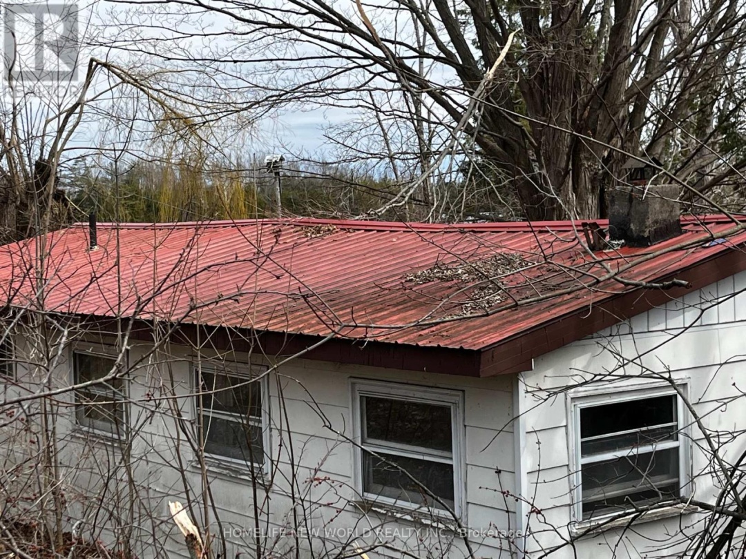1288 Portage Road, Mitchell Lake