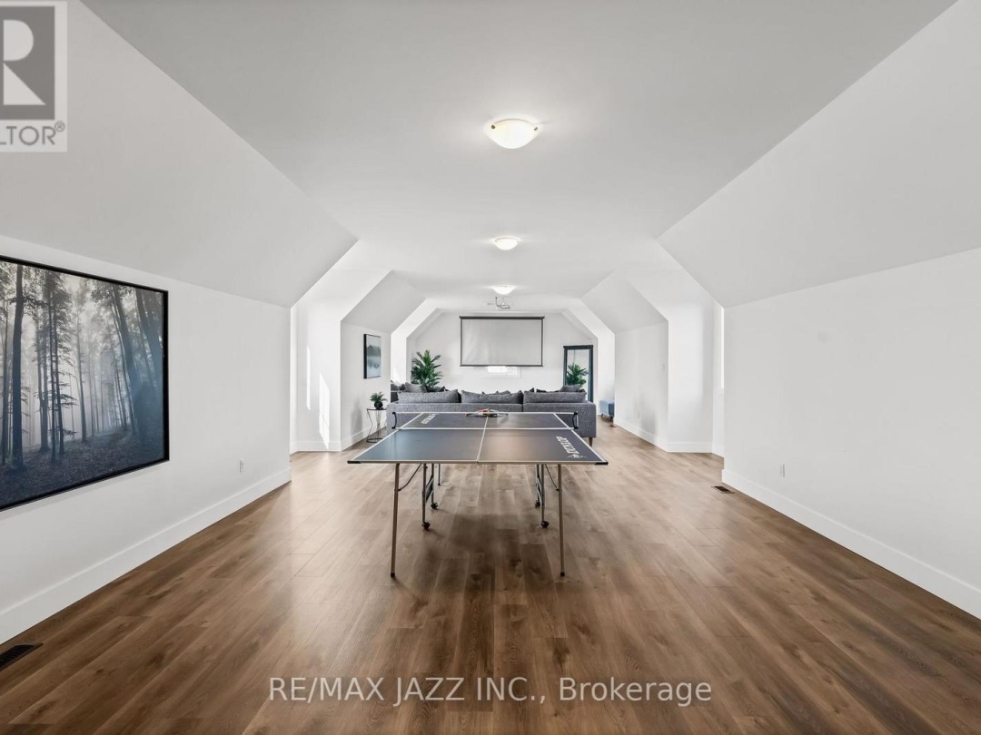 48 PLEASANT VIEW CRESCENT, 