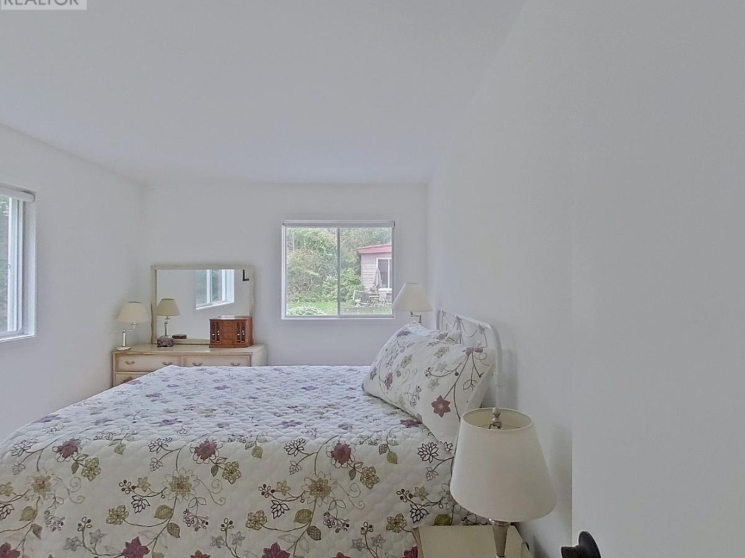 4 MAYPARK DRIVE, 