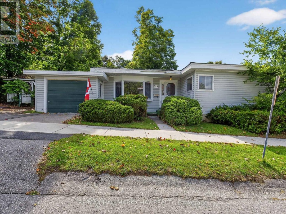 319 MISSISSAGA STREET W, 