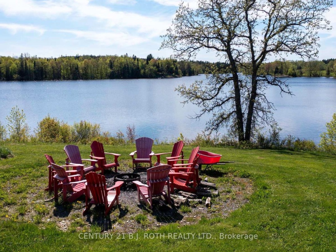 64 Mccords Road, Manitouwabing Lake