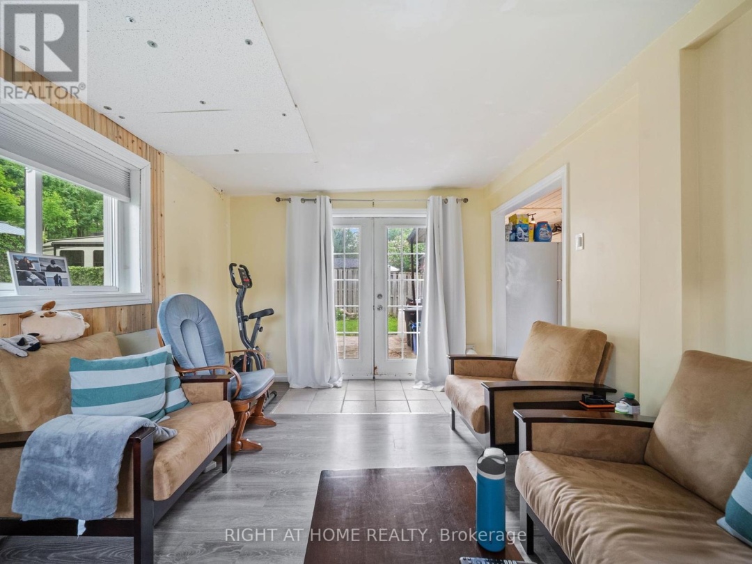 251 LACLIE STREET, 