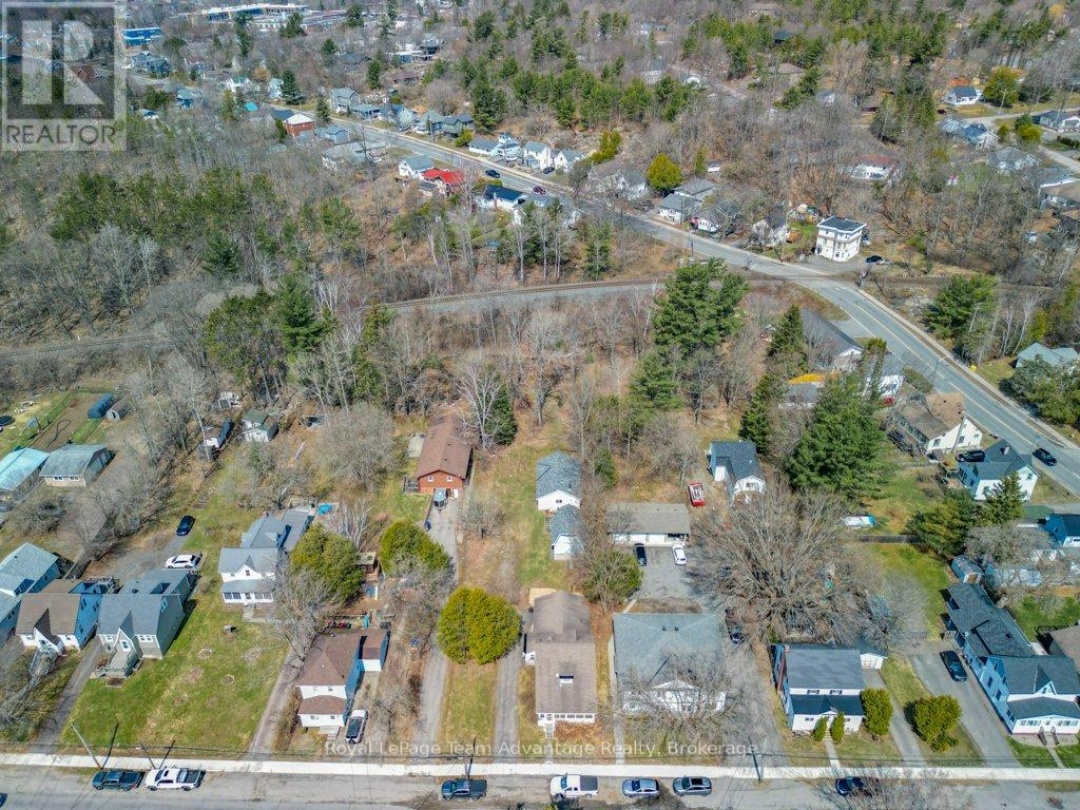 66 WILLIAM STREET, Parry Sound