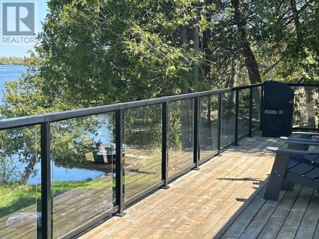 15 Manchester Trail, Sturgeon Lake