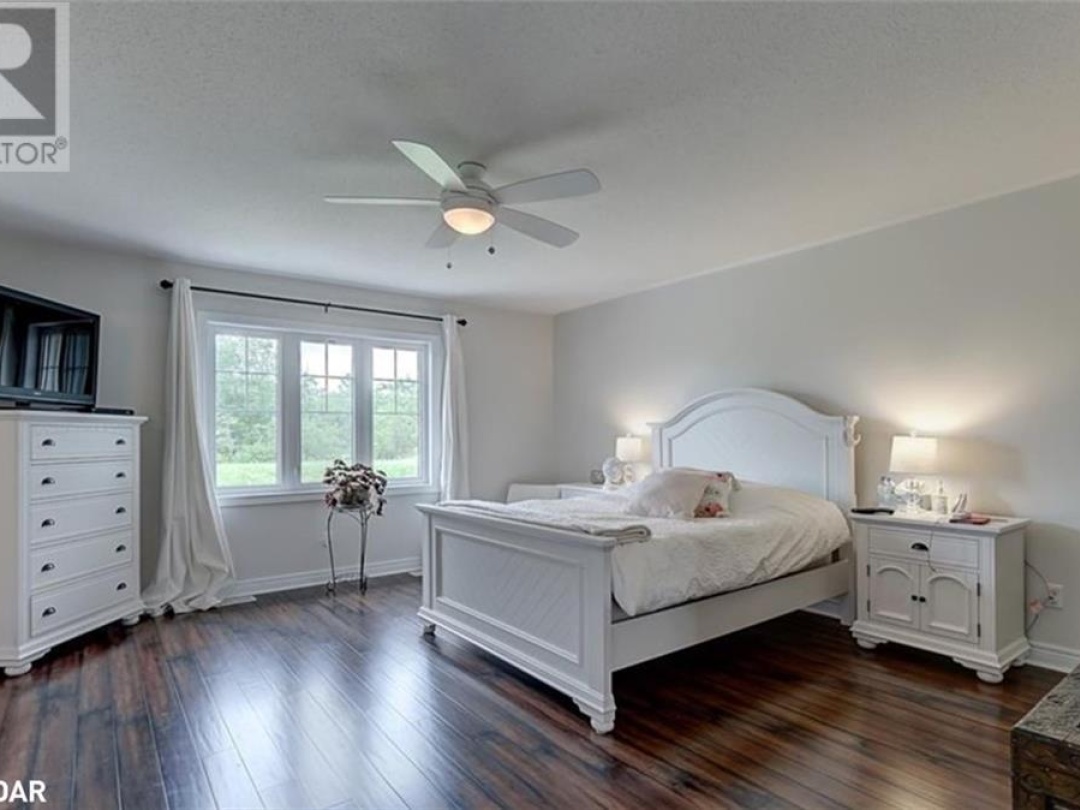 12 Masters Crescent, Georgian Bay