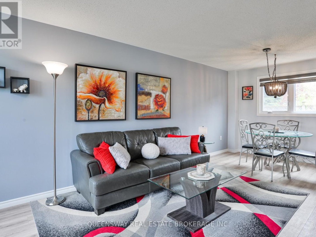 10 LEWIS DRIVE, Orillia