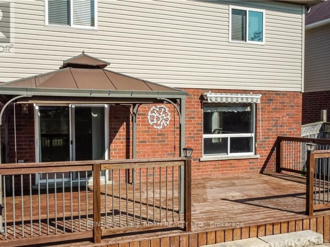 102 ATLANTIS DRIVE, 