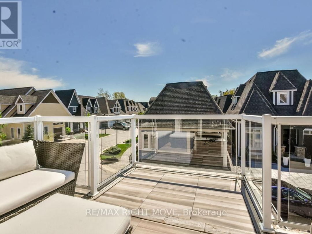 28 10 Invermara Court, Lake Simcoe