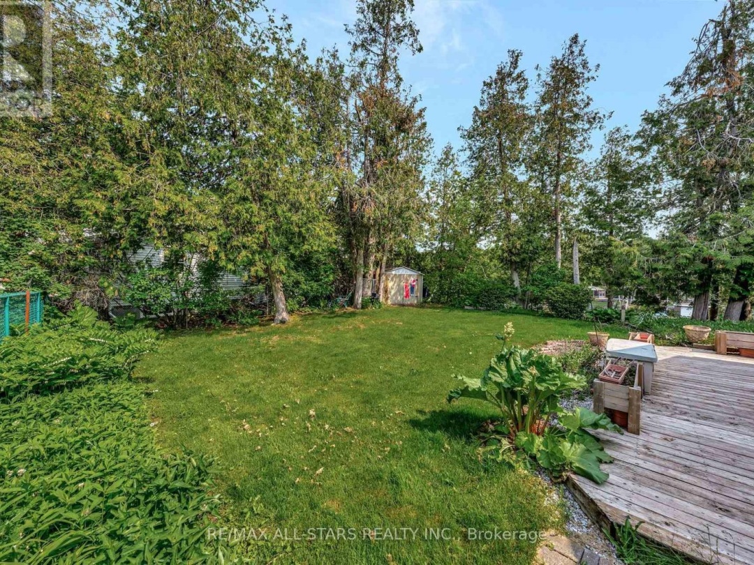 14 Wychwood Drive E, Sturgeon Lake