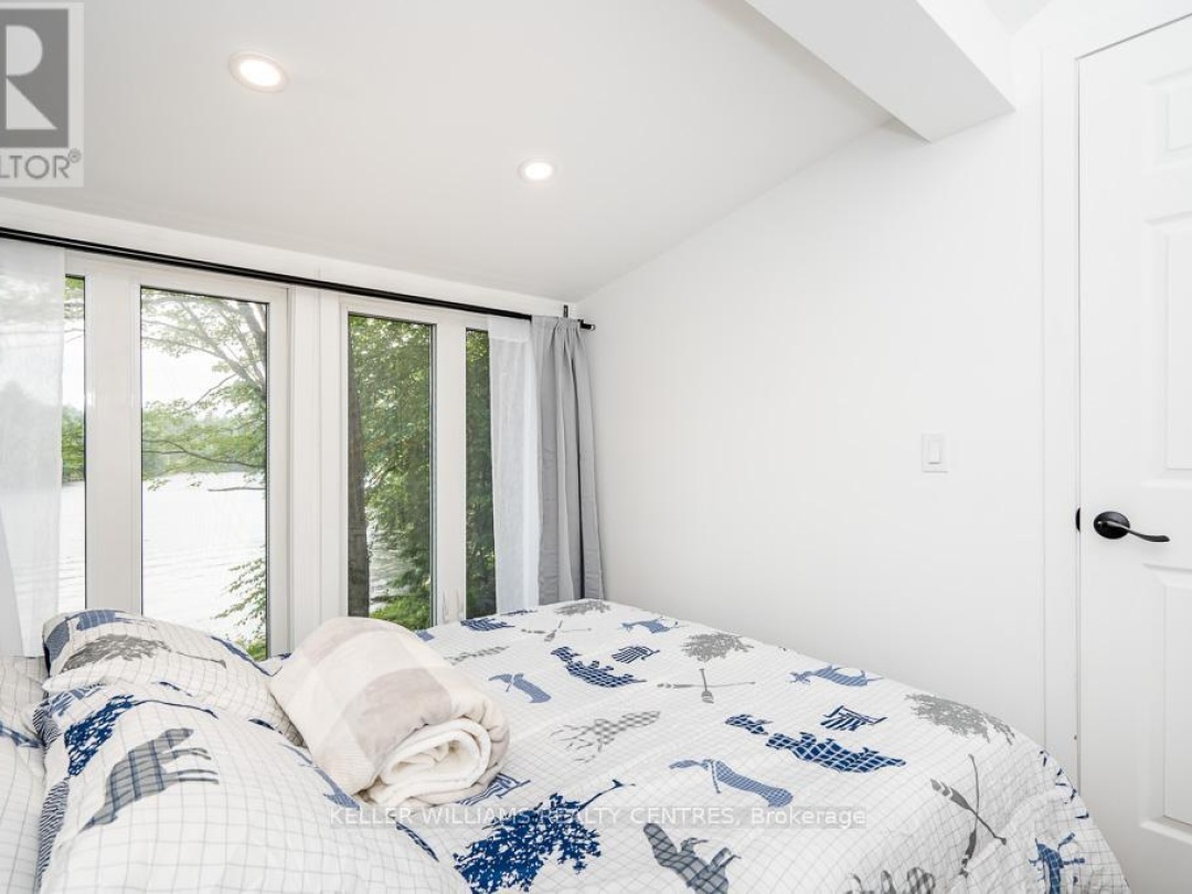 6 CURRIE LANE, 