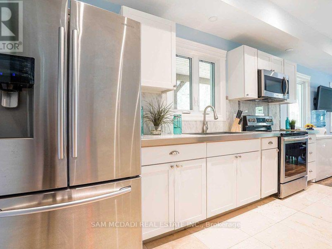 44 BASS LAKE ROAD, Pigeon Lake