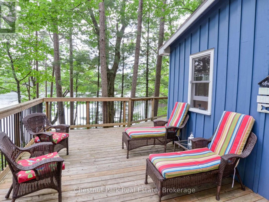 1049 Route 11 Road E, Kahshe Lake