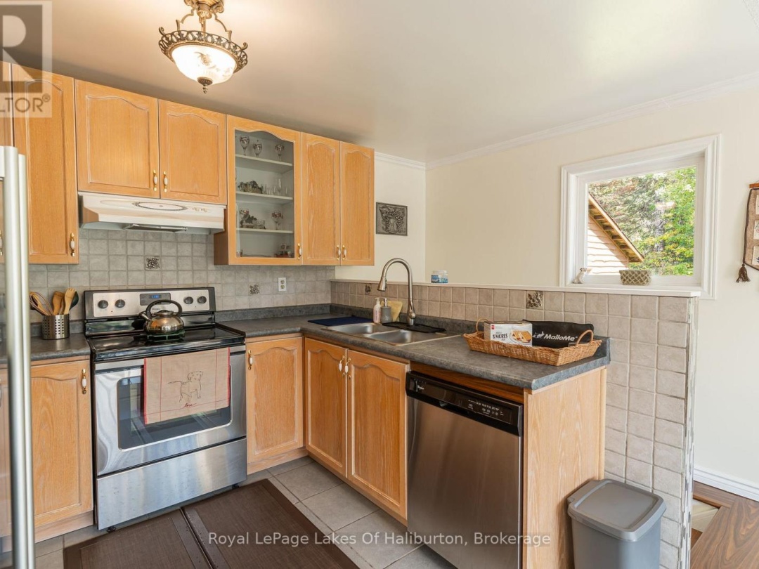 1117 Mistivale Road, Gull Lake